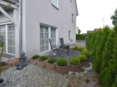 Provisionsfrei - Gepflegte große Wohnung mit großer Garage und Wohnrecht in Pegnitz