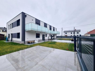Familienwohntraum - Erstbezug! 6,5 Zimmer, Balkon, Terrasse, Eigengarten, 2 Stellplätze - Schlüsselfertig