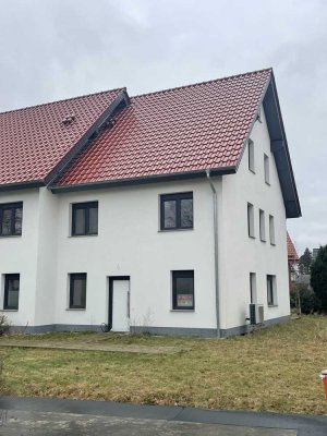 Machen Sie es zu Ihrem Zuhause  -Neubau Doppelhaushälfte