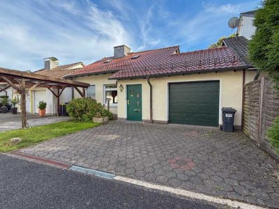 Reihenmittelhaus in ruhiger Lage mit Garten, Garage und Carport