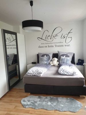 Exklusive, modernisierte 2-Raum-Wohnung mit Einbauküche in Bochum