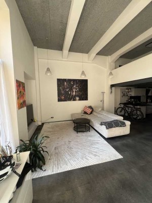 Einzigartiges 1,5-Zimmer Loft im Maisonnette-Stil in Erfurts Bestlage