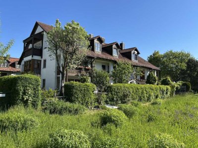 Familienfreundliche, ruhig gelegene 4-Zimmer-Eigentumswohnung mit tollem Blick ins Grüne in Aschheim