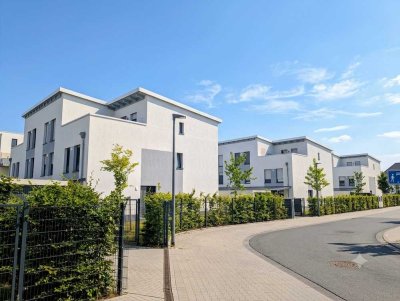 Available from July 1st, 2 miles from Clay. High-quality townhouse