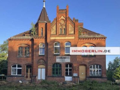 IMMOBERLIN.DE - Historischer Bahnhof mit Nebengebäude & großartigem Potenzial für Wohnen & Arbeiten