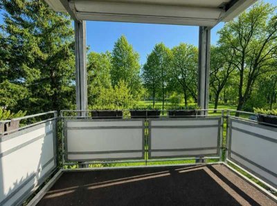 3-Zimmer-Wohnung mit Parkblick, Balkon und Tiefgaragenstellplatz in Leipzig-Nord