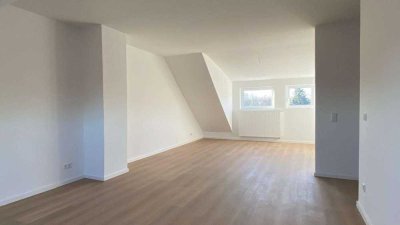 Lichtdurchflutete Dachgeschosswohnung kernsaniert -provisionsfrei-
