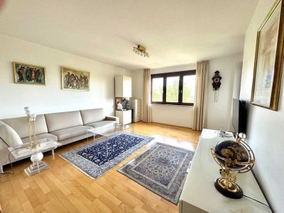 Komfortable 2-Zimmer-Wohnung mit Rheinblick & Außenstellplatz