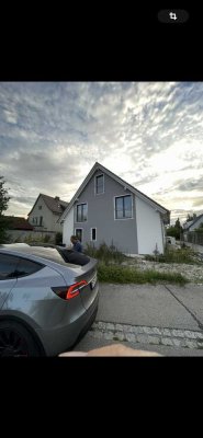 Doppelhaushälfte in Klosterlechfeld - - - sehr geeignet für junge Familien - - -