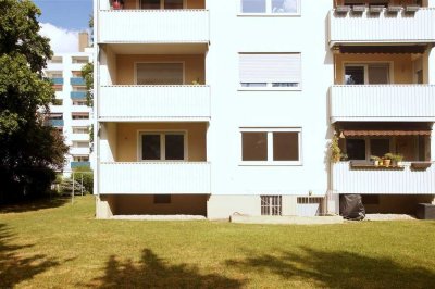 Geräumige 2 Zimmer Hochparterrewohnung mit Balkon