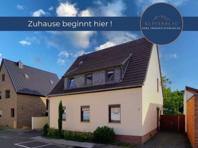 Mietshaus mit 3 Schlafzimmern, Home-Office-Bereich, Garten und Garage in Rheinbach
