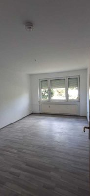 Erstbezug nach Sanierung: schöne 3-Zimmer-Wohnung mit Einbauküche und Balkon in Bremen