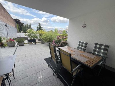 Barrierefreie, neubauähnliche 2 Zi-Whg. mit Terrasse, EBK, Fußbodenheizung & Carport in SG-Mitte!