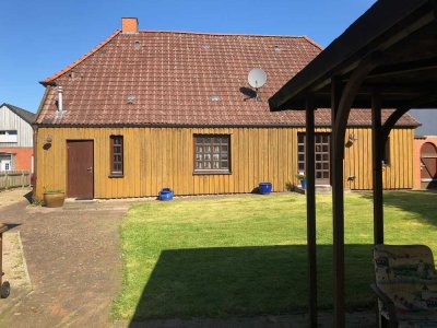 Preiswertes, gepflegtes 6-Raum-Einfamilienhaus mit EBK in Hohenwestedt