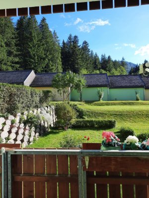 Barrierefreie Neubauwohnung mit Garten und Garage