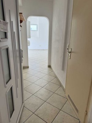 -sofort bezugsfertig- 2-Zimmer-Wohnung in Neustadt-Zentrum