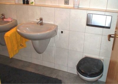 940 € - 94 m² - 2.5 Zi.