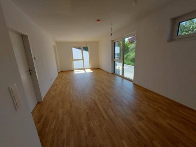 Neubauwohnung mit Loggia (Top 12)