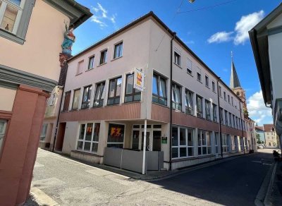 Zentrale Wohn- und Gewerbeliegenschaft – ideal für Investoren & Selbstnutzer!