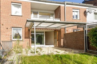 Reihenmittelhaus mit Garage * 4 Zimmer * Süd-Terrasse * Keller * Wannenbad