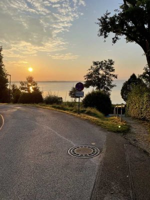 Ansprechende 3-Zimmer-DG-Wohnung mit Einbauküche in Gstadt am Chiemsee