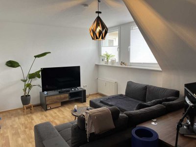 Helle 2-Zimmer Dachgeschosswohnung in Köln-Rondorf