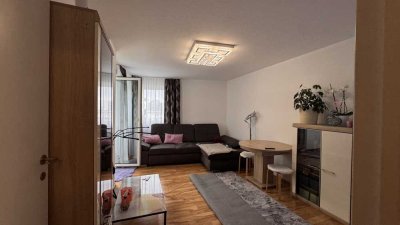 Ansprechende und gepflegte 2-Zimmer-Wohnung mit Balkon und Einbauküche in Bielefeld