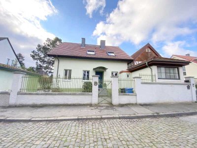 Nostalgisches Haus aus den 50er mit großem Garten - saniert