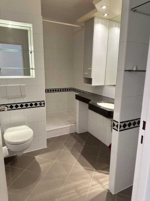 Architektur-Ikone trifft modernes Wohnen–freie Maisonette-Whg. im Le Corbusier-Haus, Berlin-Westend