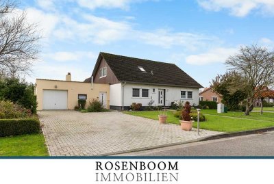Großzügiges Einfamilienhaus mit schönem Grundstück in ruhiger Lage