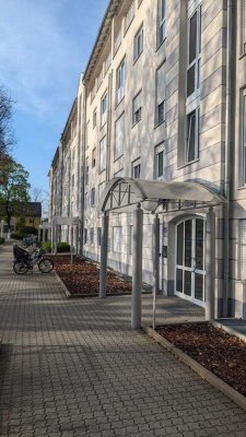 Nur mit Wohnberechtigungsschein Stufe II oder III - Schöne 2-ZKB mit Balkon nähe Uniklinik