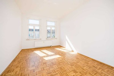 Exklusiv und ruhig – stilvolle Altbauwohnung mit Tageslichtbad