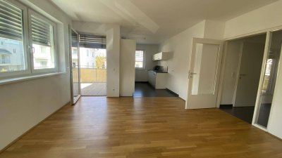 Schöne Wohnung mit geräumiger Loggia