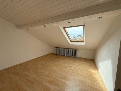 2 ZKB 67m² Altbau / Moningerstr. Karlsruhe / Dachgeschoss