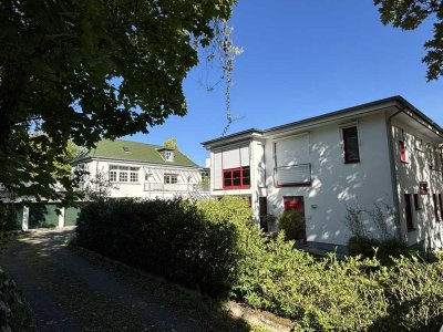 Repräsentatives Gebäudeensemble!
TOP-Einfamilienhaus +
TOP-3-Parteienhaus 
2090 m² Sonnengrundstü