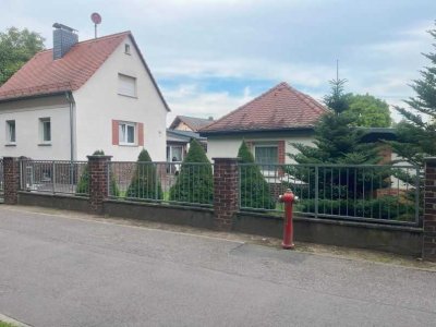 Idyllisch gelegen - EFH für die kleine Familie mit Garage und Nebengebäude