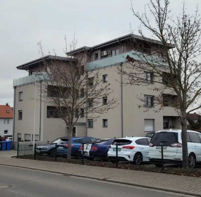 Exklusive, neuwertige 3-Zimmer-Wohnung mit Balkon in Alzey (Westend nähe Rewe Markt)