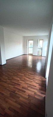 Helle gut geschnittene  3-Zimmer-Wohnung in Straubing