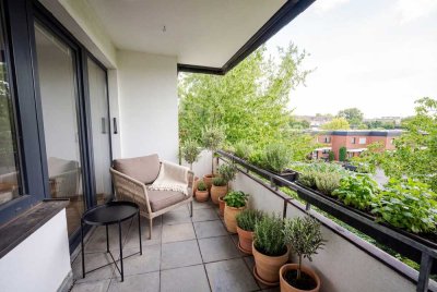 Ruhiges Wohnen Im Penthouse - Vier Zimmer Wohnung mit Aufzug, Stellplatz und eigenem Balkon in Sürth