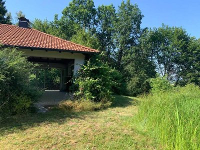 Einzigartiges Einfamilienhaus in Bamberg-Bug mit 299 m² Wohnfläche mittem im Wald