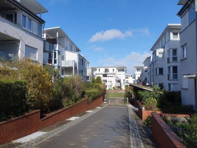 Großzügige 2-Zimmer-Wohnung im EG mit Einbauküche, Terrasse / kleinem Garten