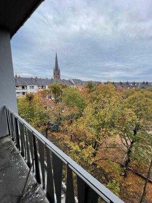 Wohnung mit Loggia und Balkon sowie ÖPNV-Anschluss in Köln-Kalk