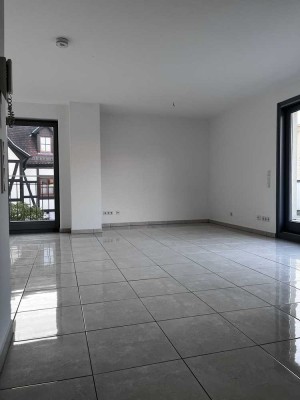 Helle 4-Zimmer Maisonette-Wohnung mit Dachterrasse im Zentrum der Altstadt von Hofheim am Taunus