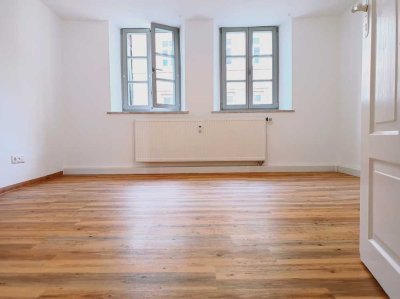 Grundsanierte 2-Zimmer Wohnung im 1. OG in Bayreuth Innenstadt, Fußgängerzone