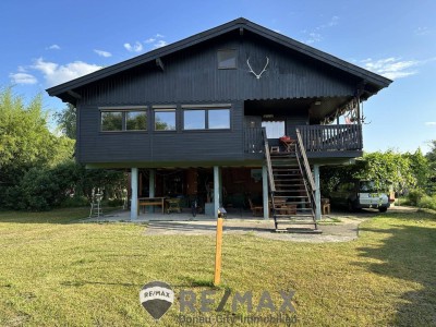 "Sehr gepflegtes Holzriegelhaus - am Linken Donauufer, FKK Verein"
