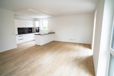 Neubau mit Balkon und EBK: Exklusive 3-Zimmer-Wohnung mit gehobener Innenausstattung in Ramsen
