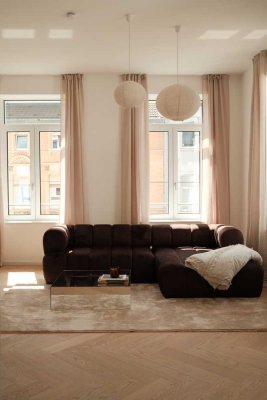 Vollmöblierte Design Wohnung in Traum-Altbau mit Neubau-Standard