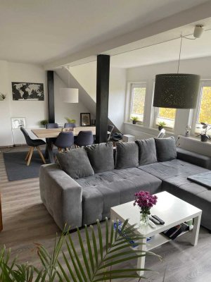 Freundliche und modernisierte 4-Zimmer-Dachgeschosswohnung in Wilhelmshaven
