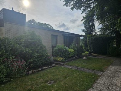 � Attraktives Reihenhaus mit Atrium, Garten und Partykeller in Hamburg-Rahlstedt