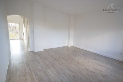Ruhige Vierzimmerwohnung mit Balkon im Sonnenschein